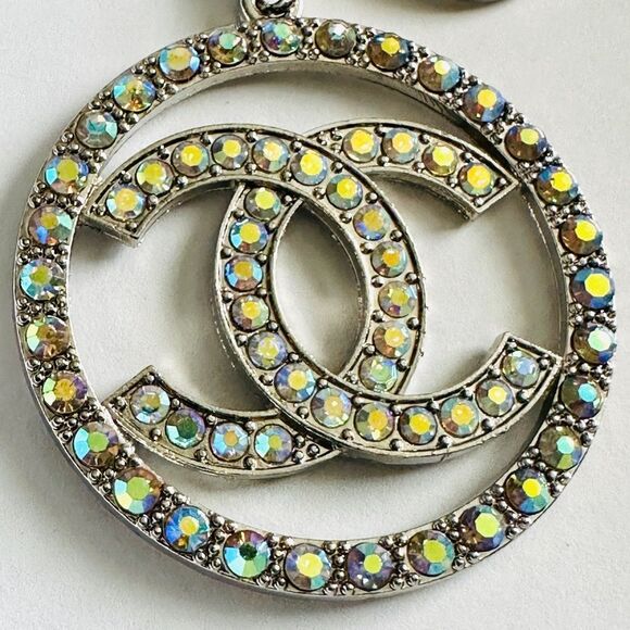 Aurora Borealis Crystal Keychain – Elegant & Sparkling ✨  Crystal Keychain - Picture 17 of 17